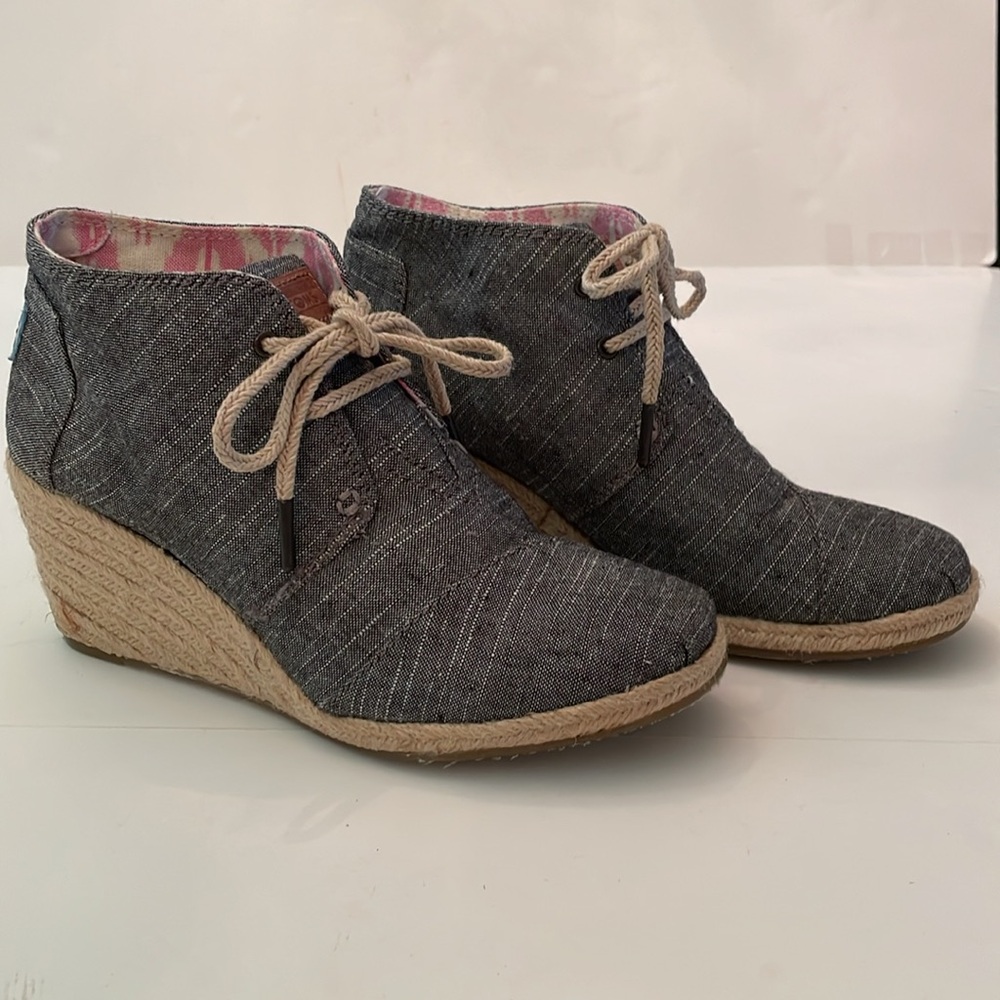 Toms Womens Sienna Wedge Espadrilles. Sz 7.5